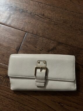 Michael Kors Cream Leather Buckle Wallet